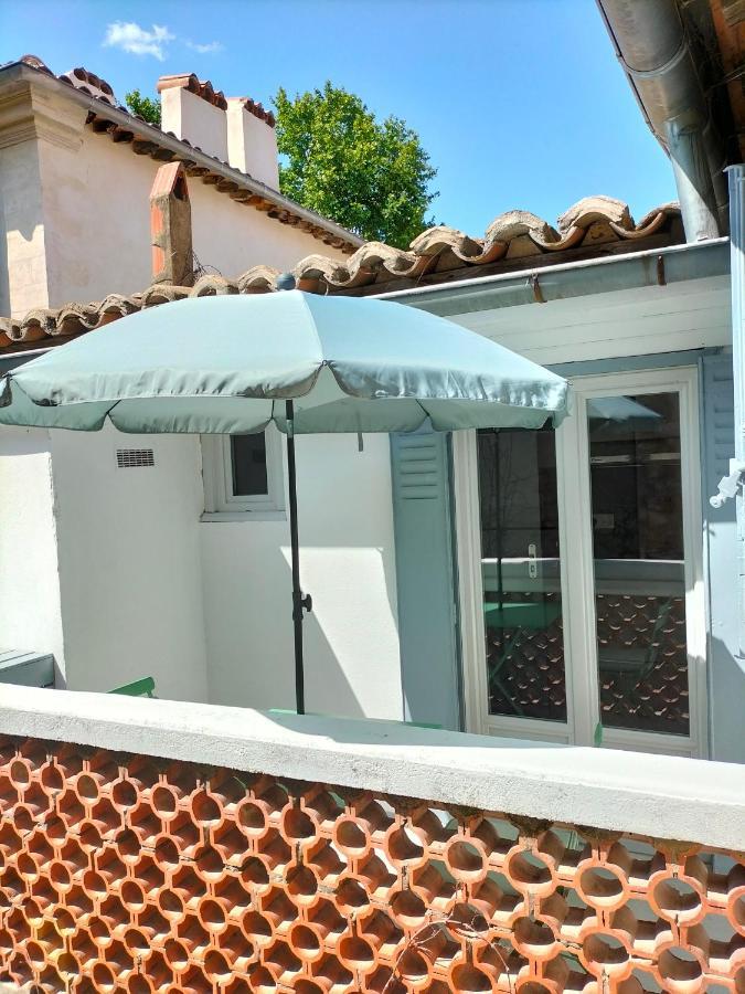 Studio Terrasse, Intra-Muros, Climatise Avec Wifi أفينيون المظهر الخارجي الصورة